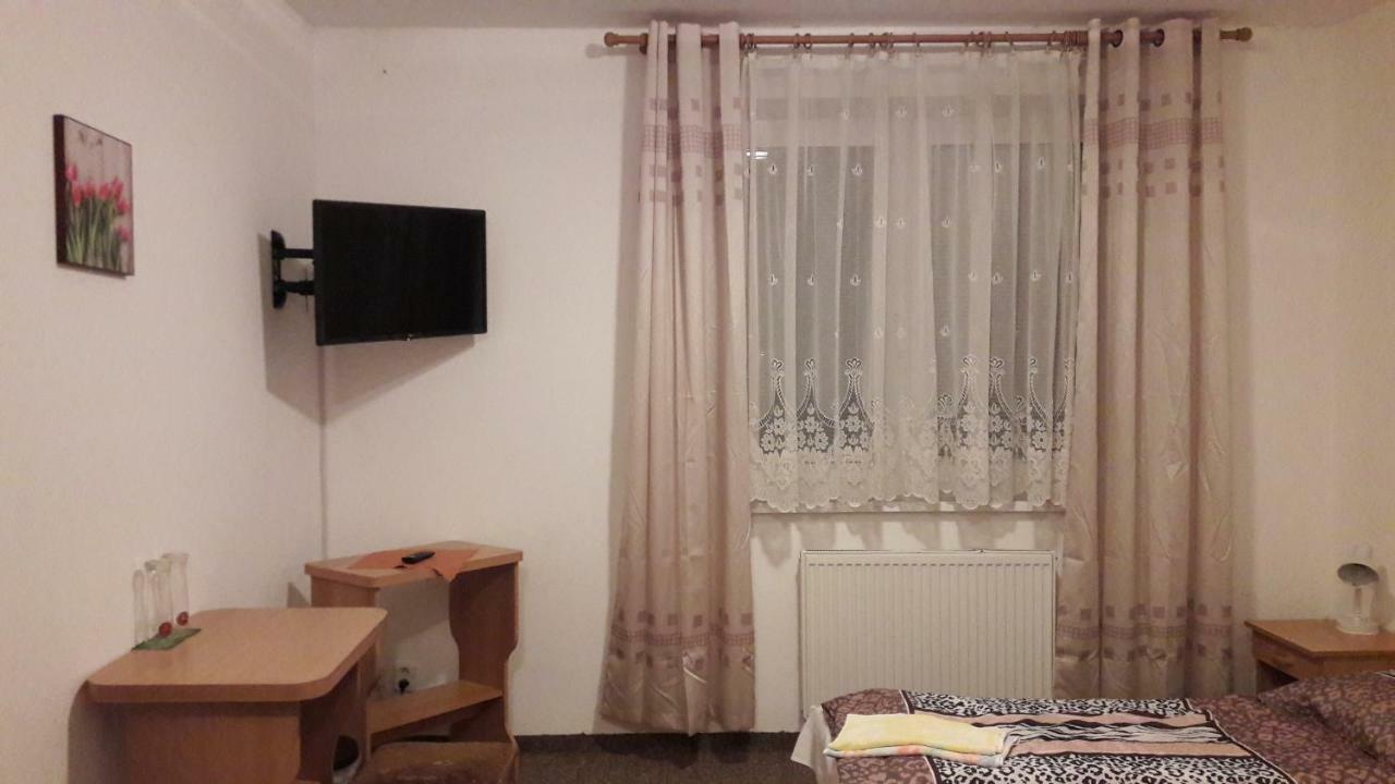Penzion Europa Diakovce Bagian luar foto